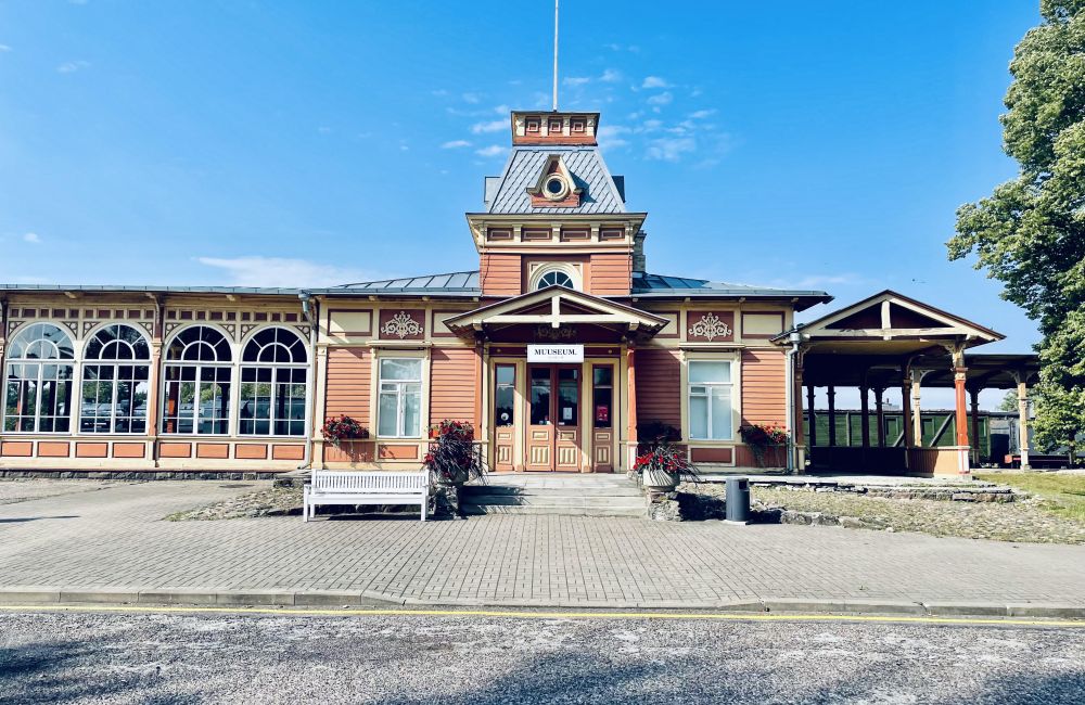 Haapsalun vanha rautatieasema