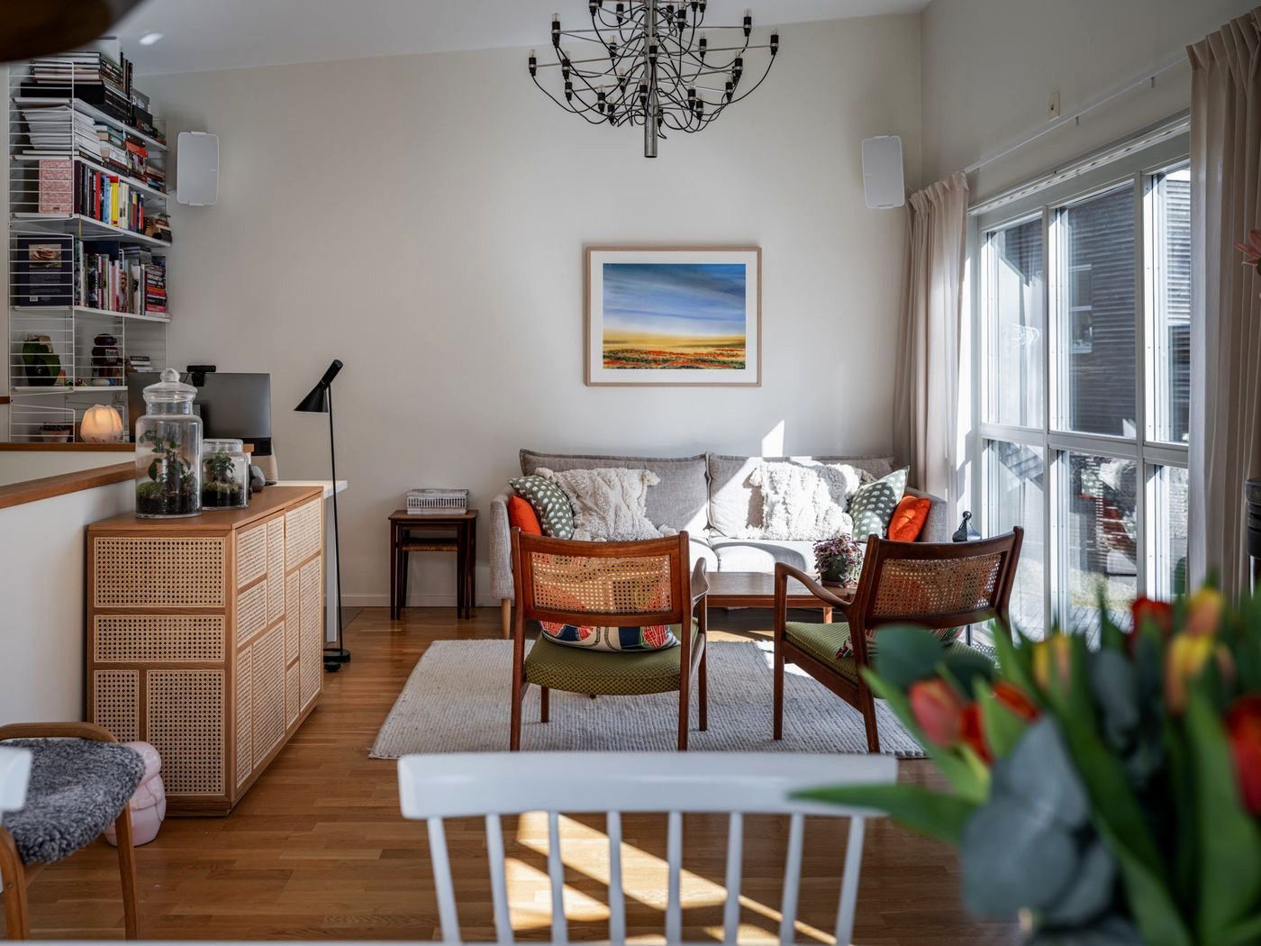 Idyllinen rivitaloasunto metsän reunalla